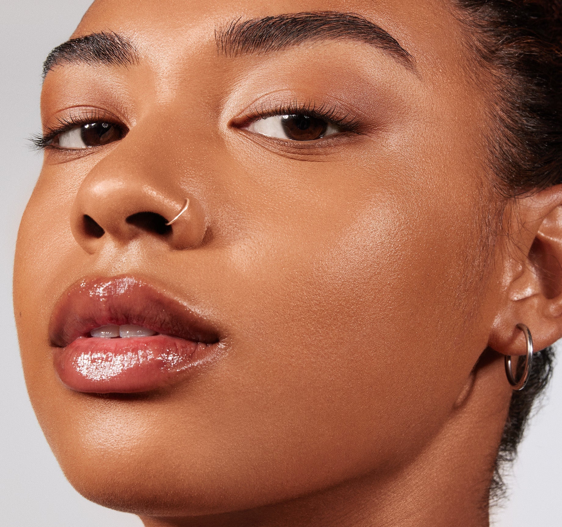 Lightform Extended Hydration Foundation - Image 105