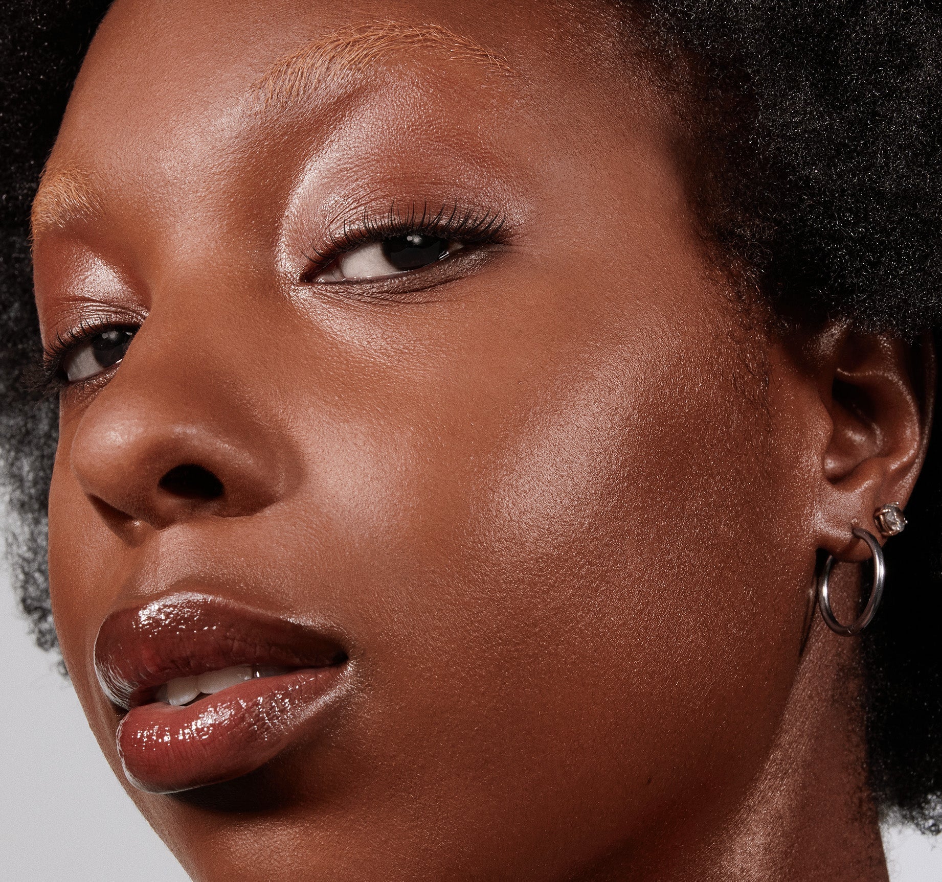 Lightform Extended Hydration Foundation - Image 125