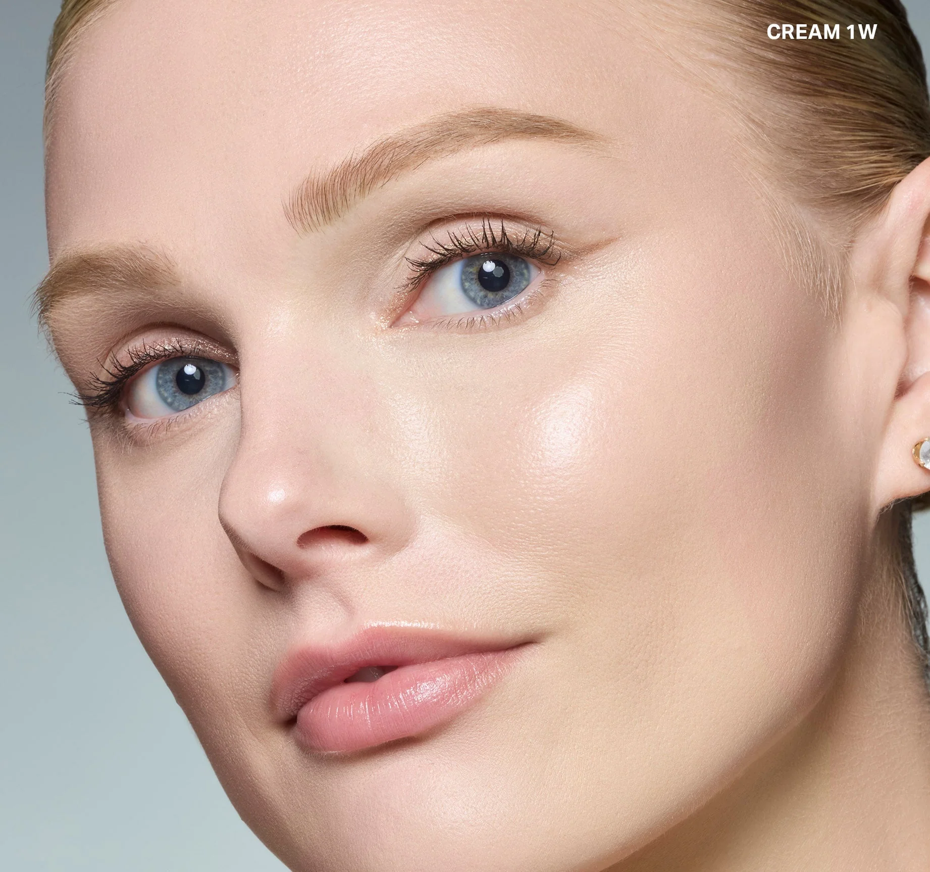 Wakeup Artist Under Eye Correcting Concealer - Image 3